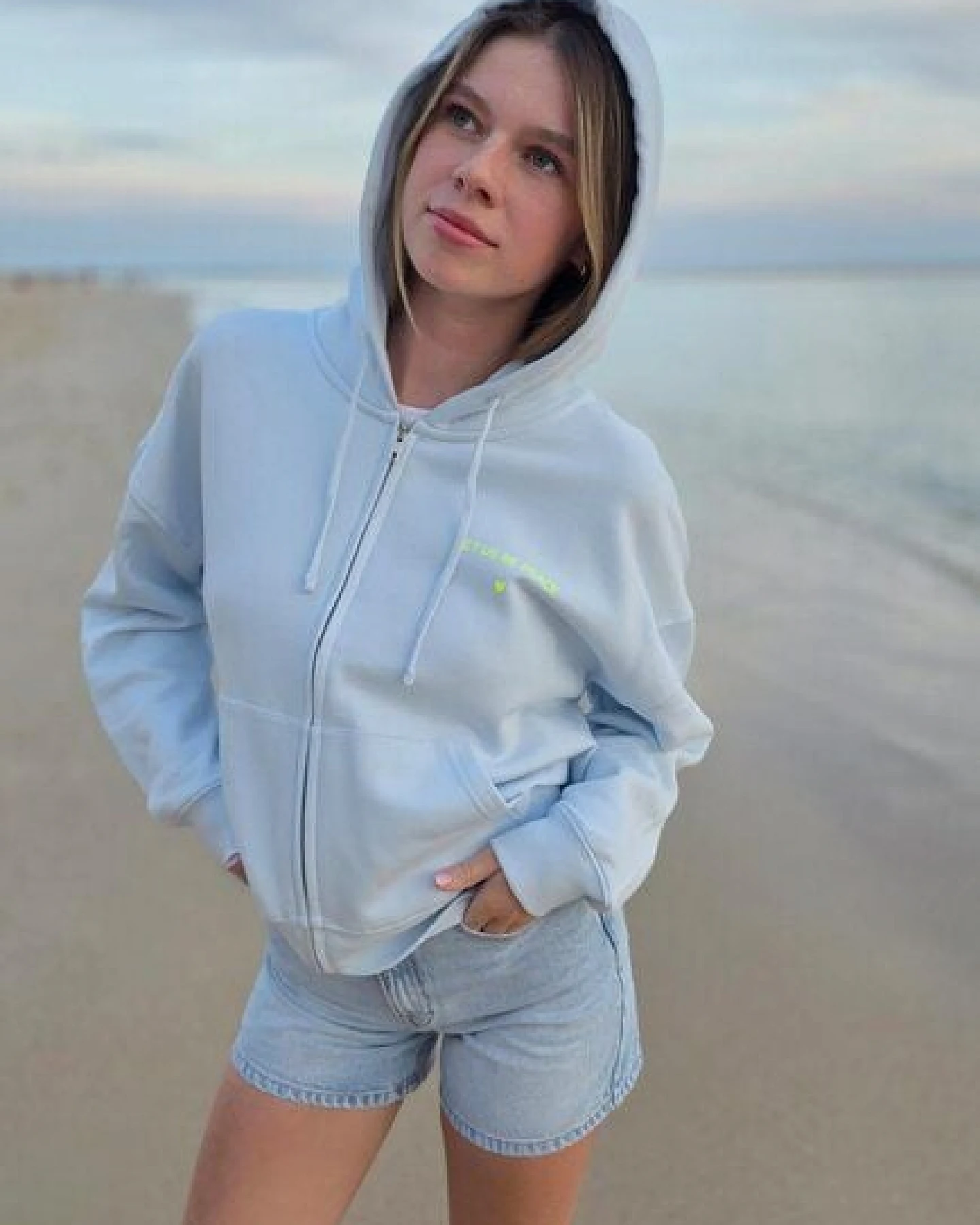SPARKLES OF LIGHT Sweatshirtjacke – Ansicht 3
