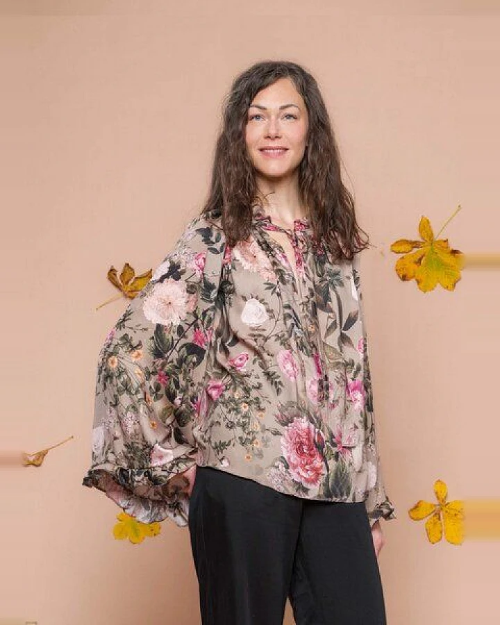 Atelier SNOW Bluse Rosalie aus LENZING ECOVERO Viscose-Satin