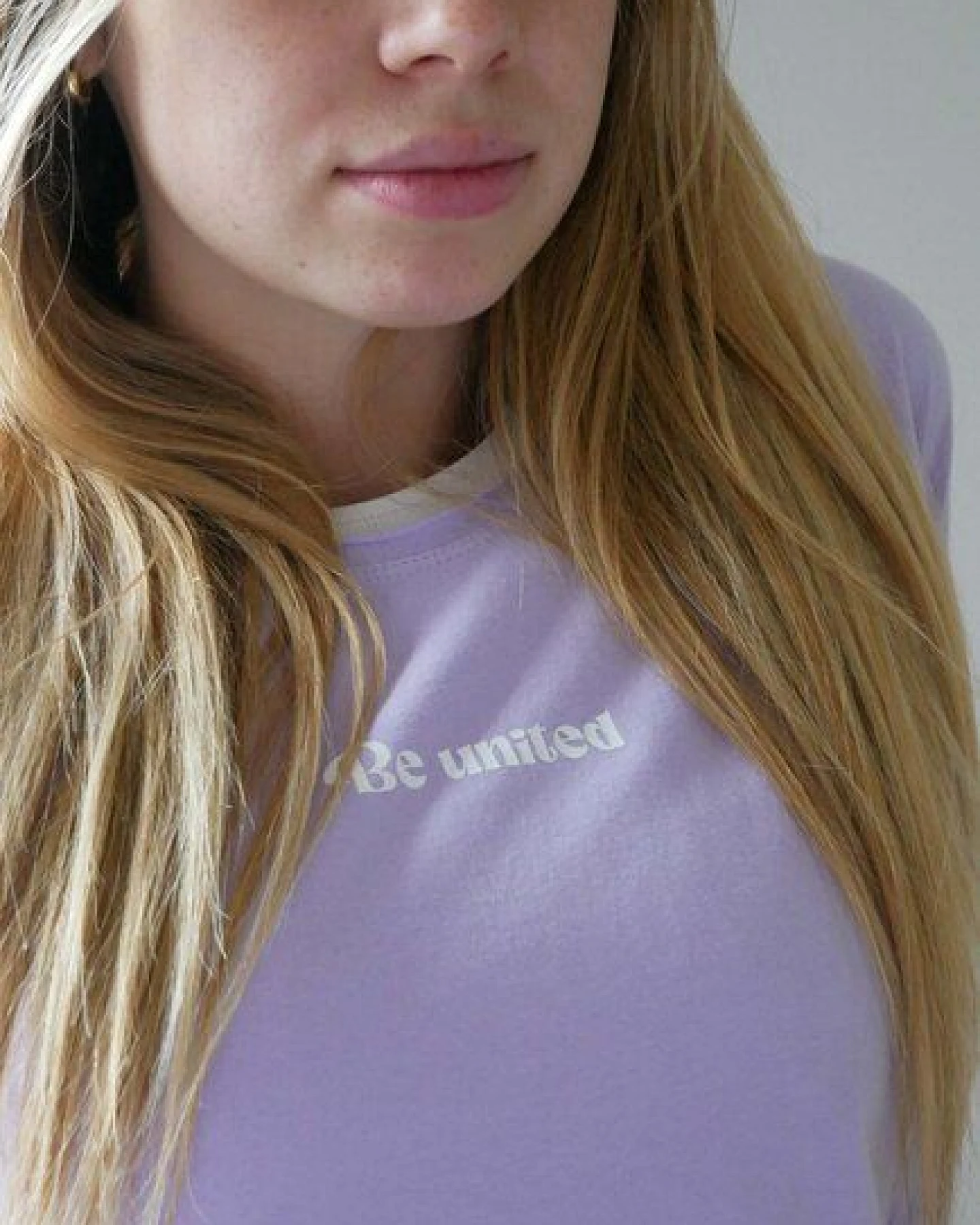 SPARKLES OF LIGHT Yoga Shirt – Ansicht 2
