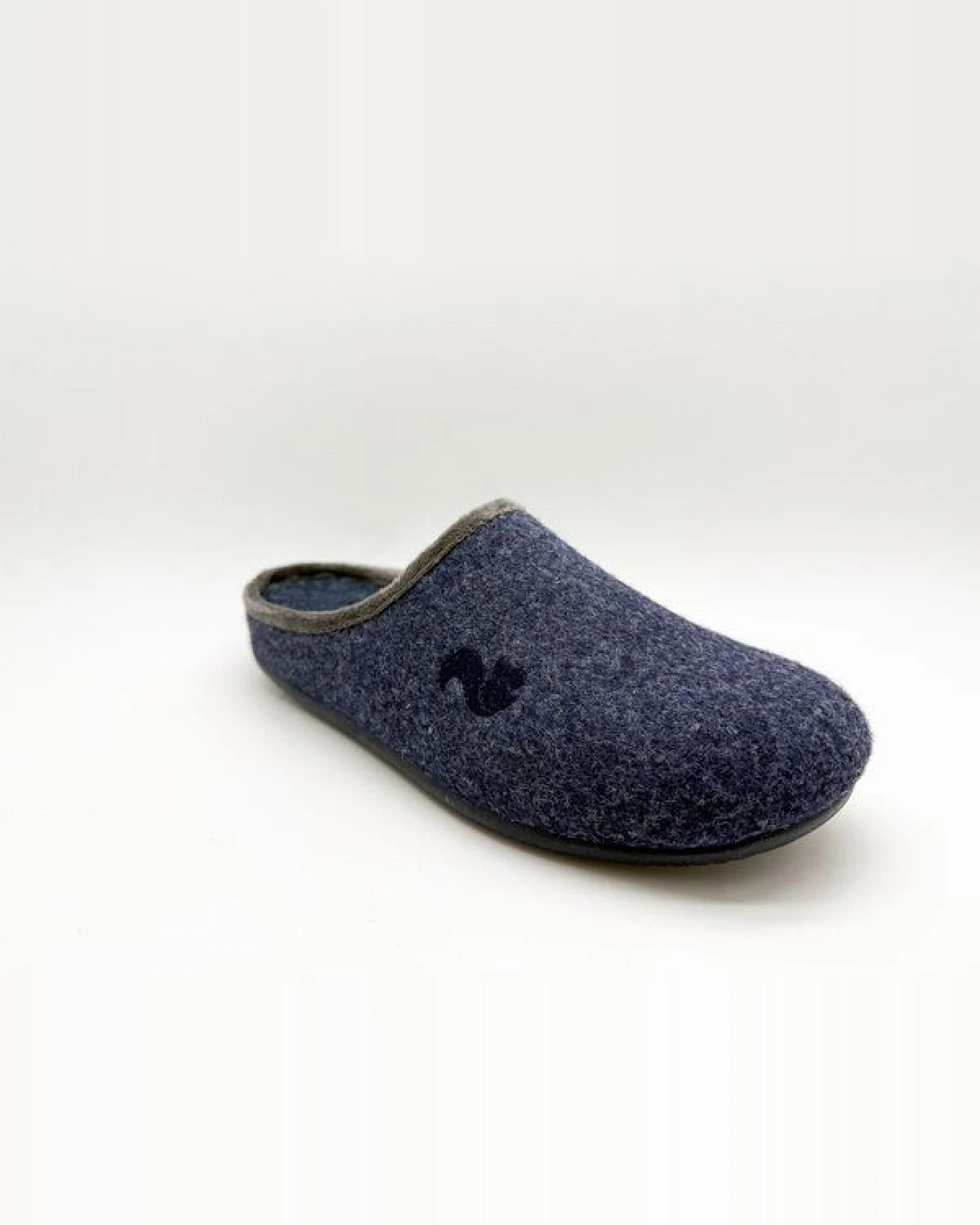 Veganer Slipper "thies ® PET Piping" aus weichem Filz – Ansicht 3