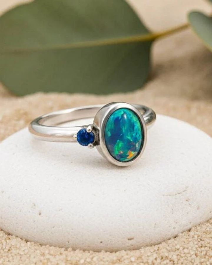 Spirit of Island Opal & Saphir Ring