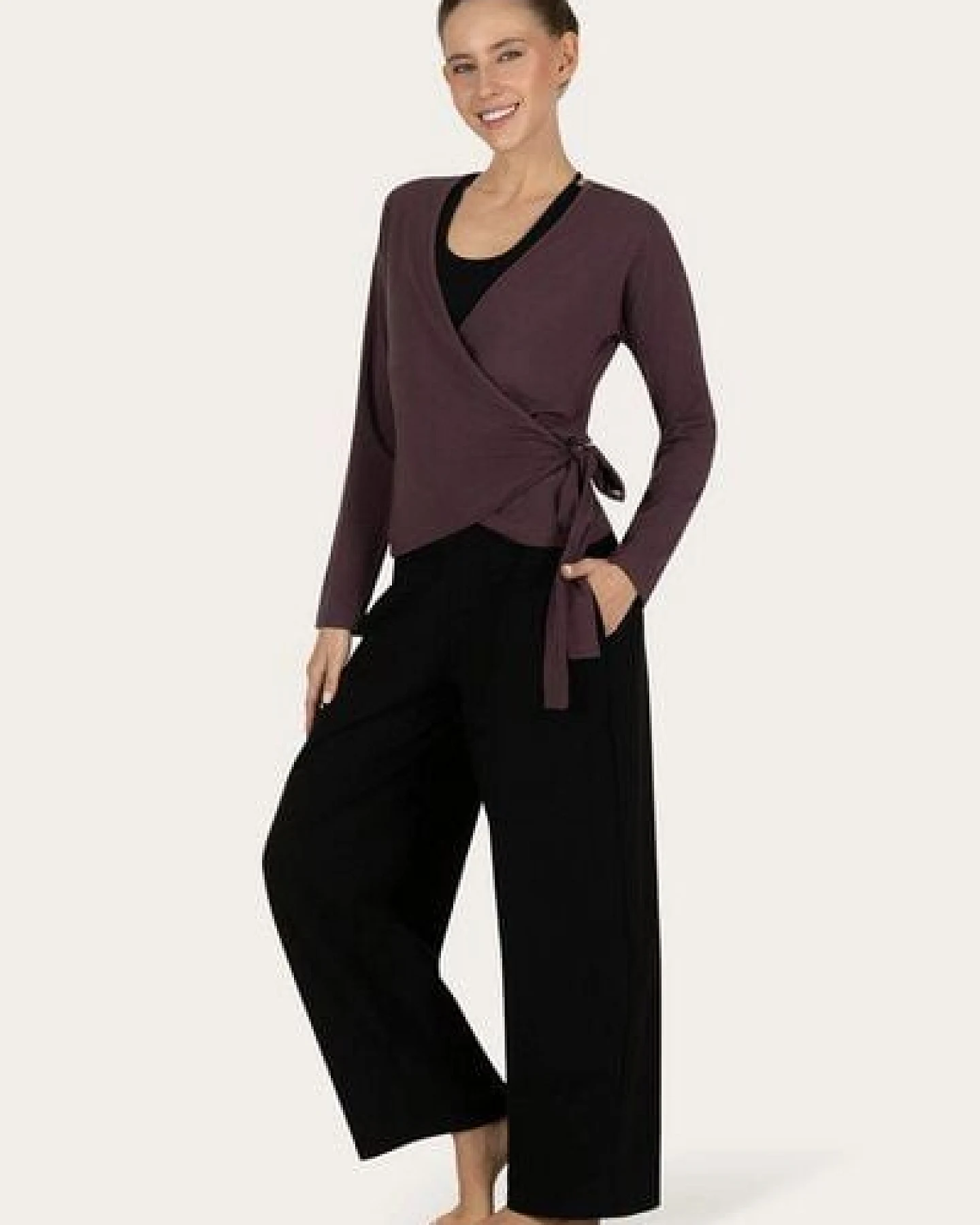 Urban Goddess Aurora Yoga & Pilates Wickel-Longsleeve – Ansicht 4