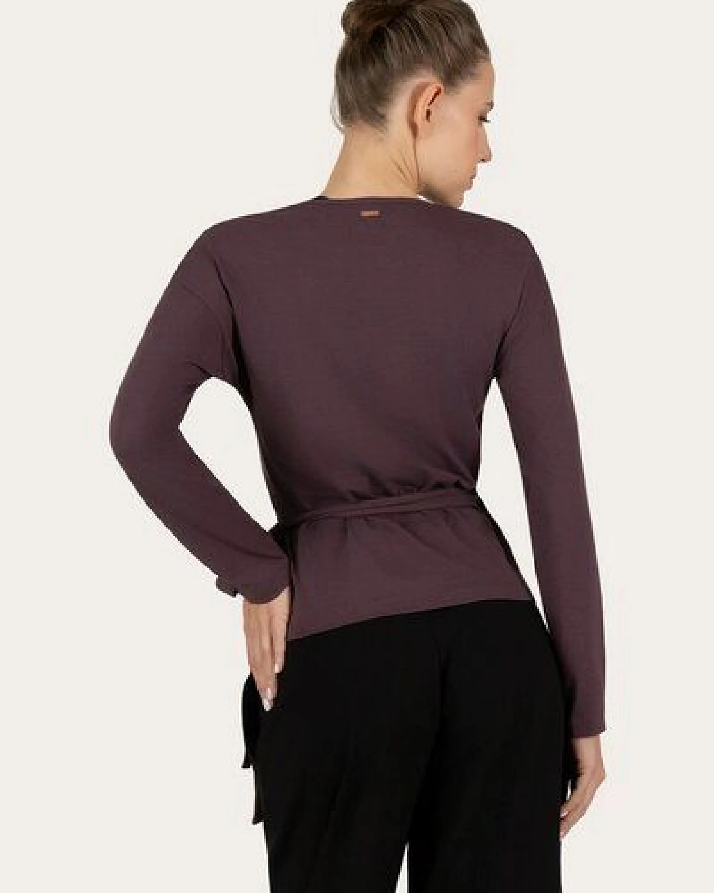 Urban Goddess Aurora Yoga & Pilates Wickel-Longsleeve – Ansicht 3