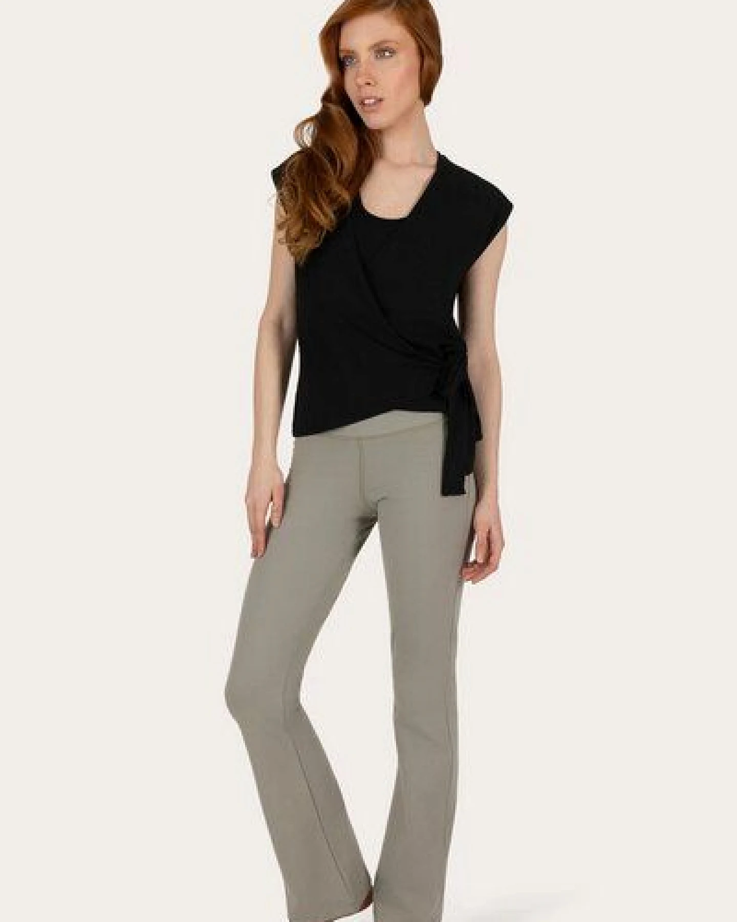 Urban Goddess Aurora Yoga & Pilates Wickel-Top – Ansicht 4