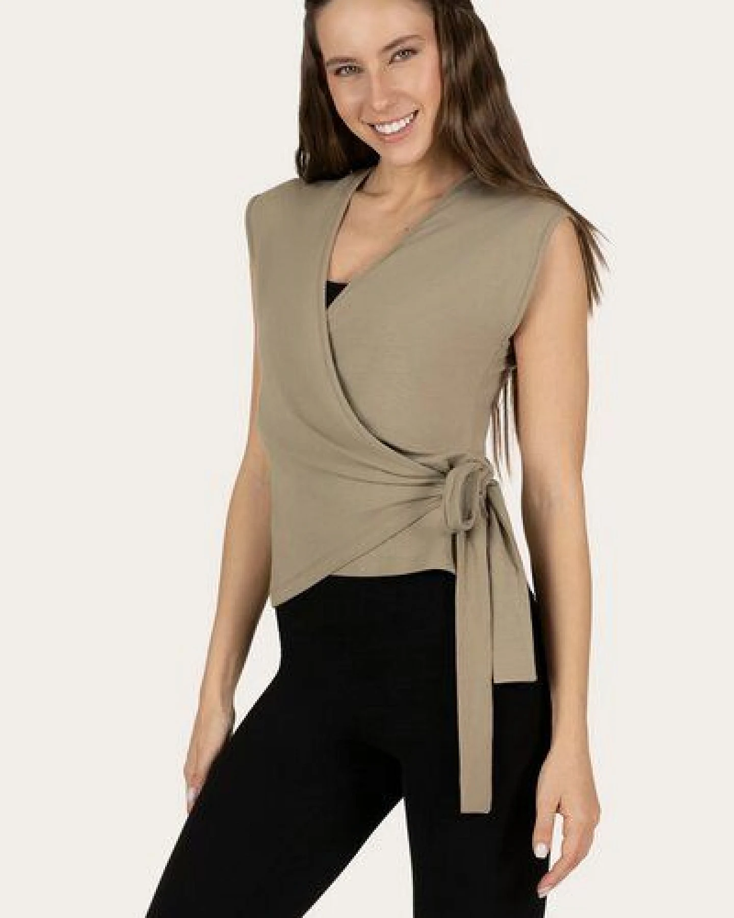 Urban Goddess Aurora Yoga & Pilates Wickel-Top – Ansicht 2