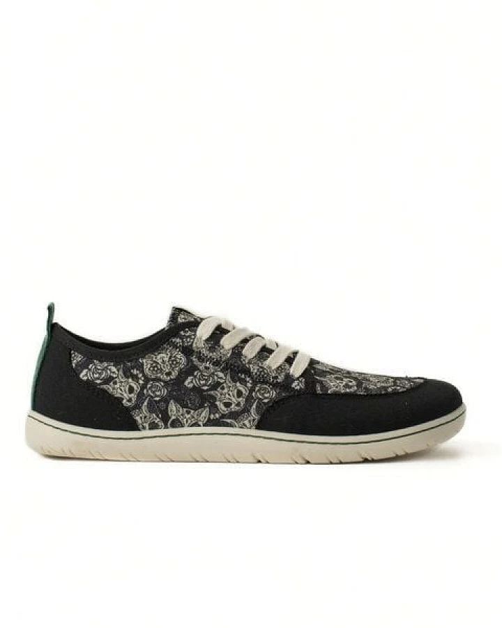 Vesica Piscis Footwear Claxton vegan barefoot cats