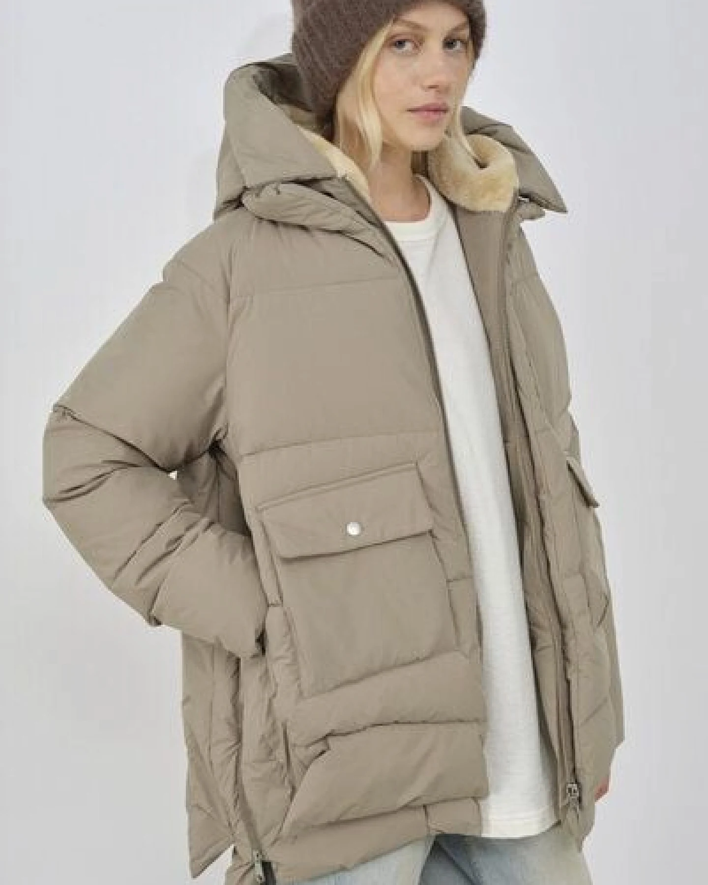 Embassy of Bricks and Logs - Pufferjacke Lyndon Down Jacket – Ansicht 4