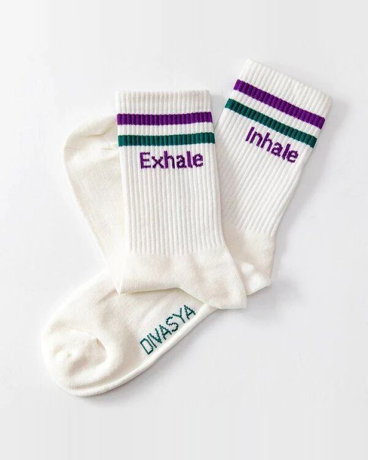 Divasya Socken mit Yoga Motiv