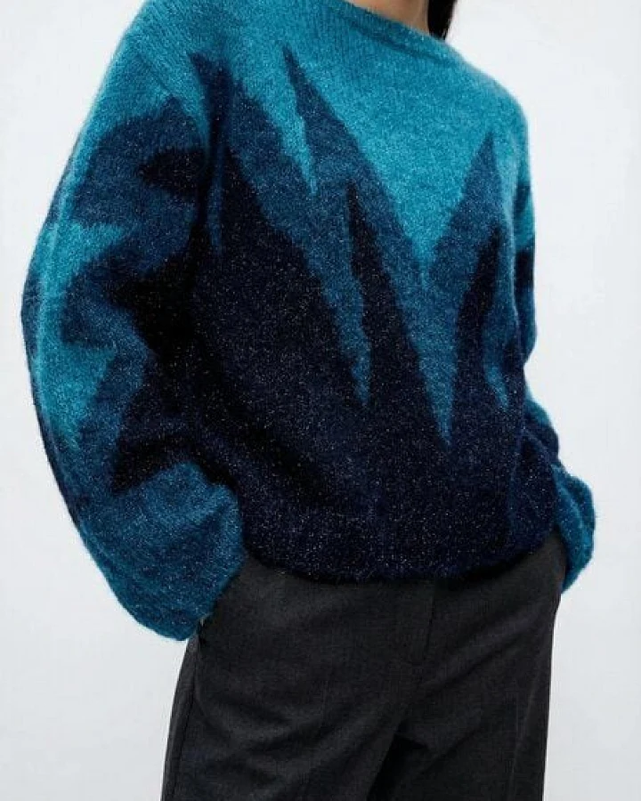 KnitToChange Handgestrickter Oversize-Pullover in Blau- und Dunkelblautönen mit grafischem Design