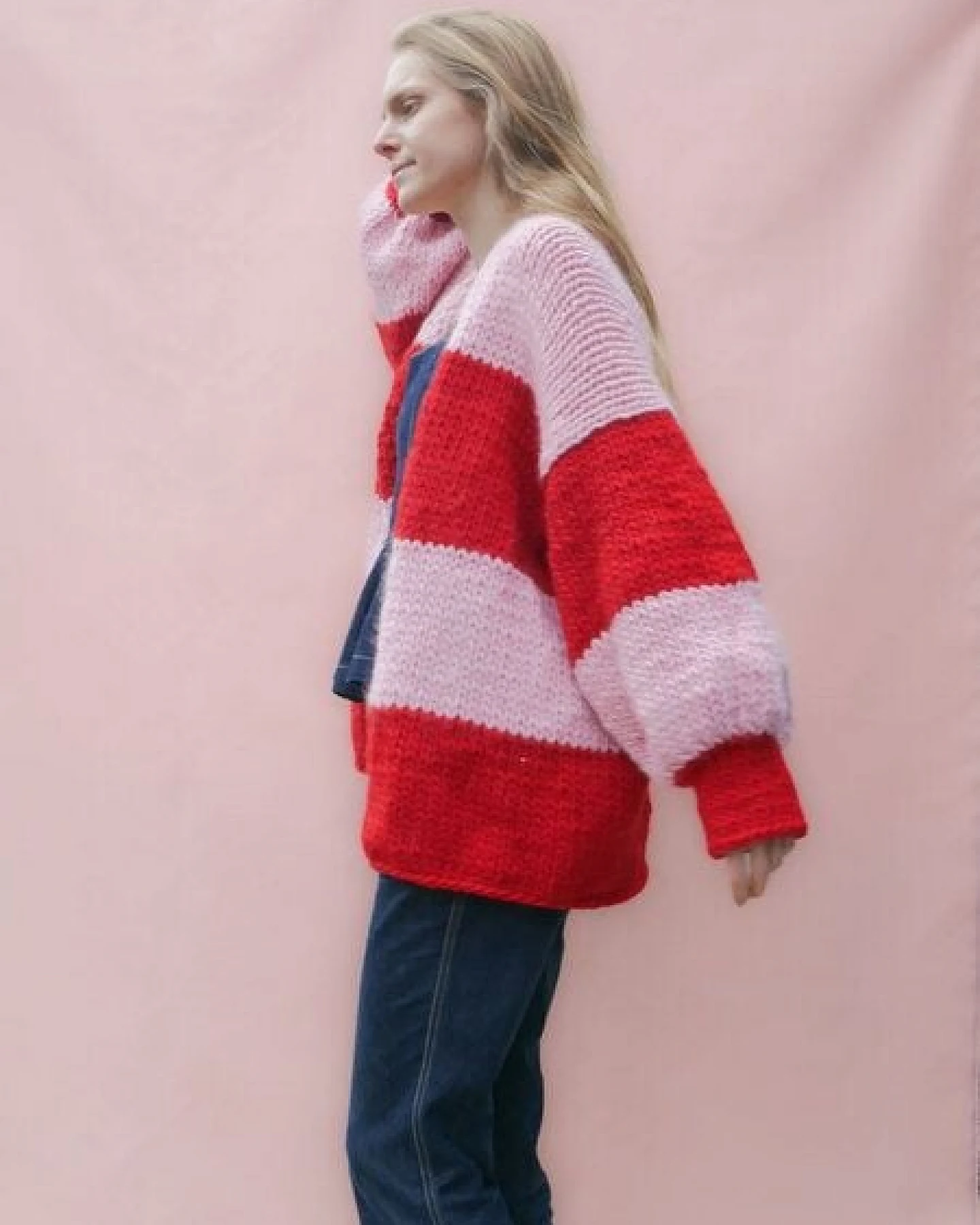 PANAPUFA bunte gestreifte Strickjacke aus Merinowolle – Ansicht 3