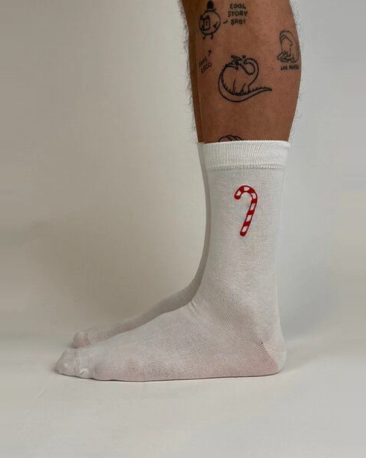 ettics STUDIO sock embroidery candy cane