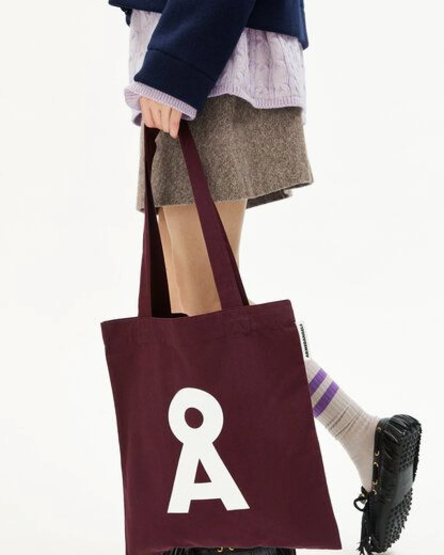 ARMEDANGELS TOTAA BOLD Unisex Tote Bag aus Bio-Baumwolle – Ansicht 3