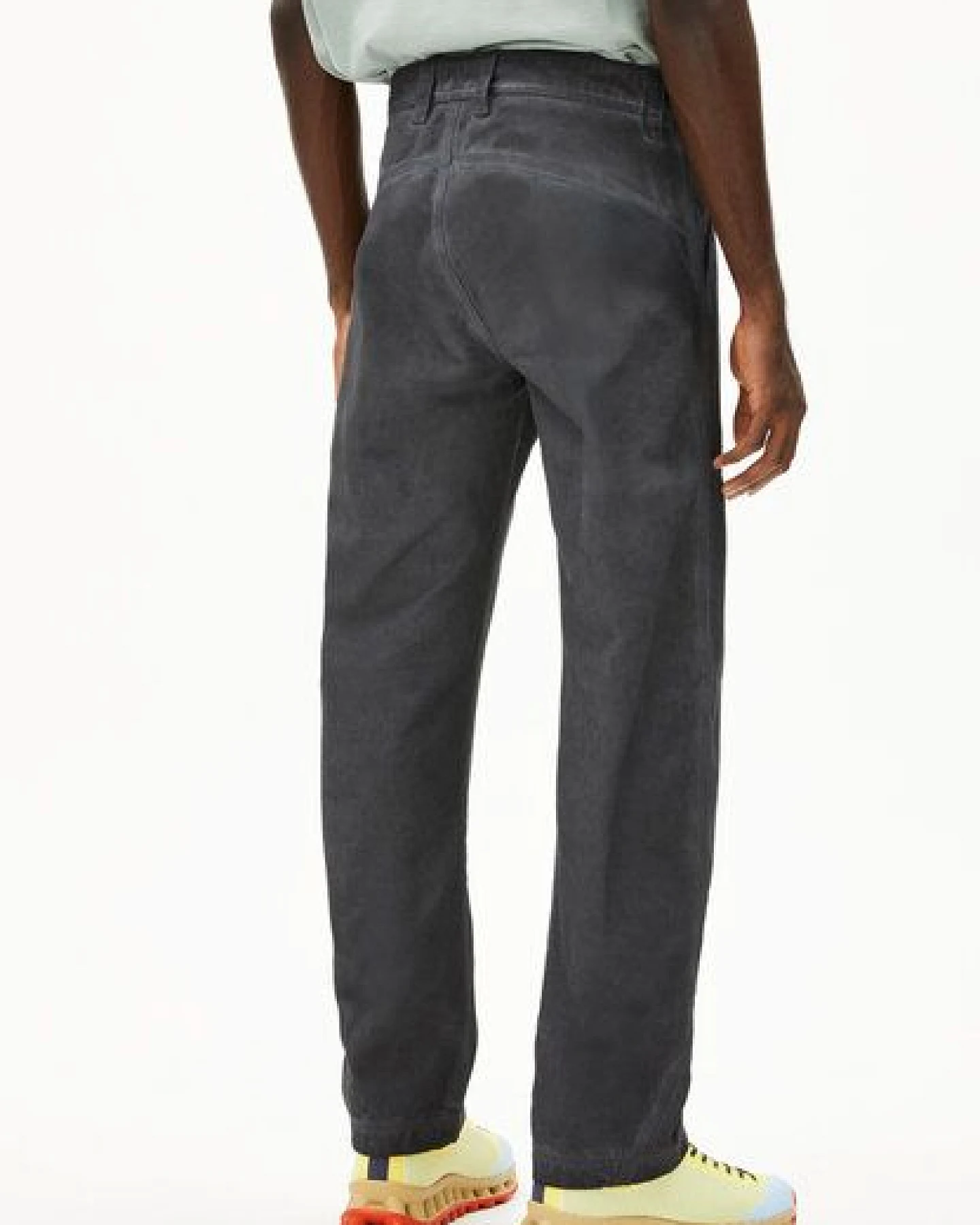ARMEDANGELS AALBERT Herren Webhose aus Bio-Baumwolle – Ansicht 2