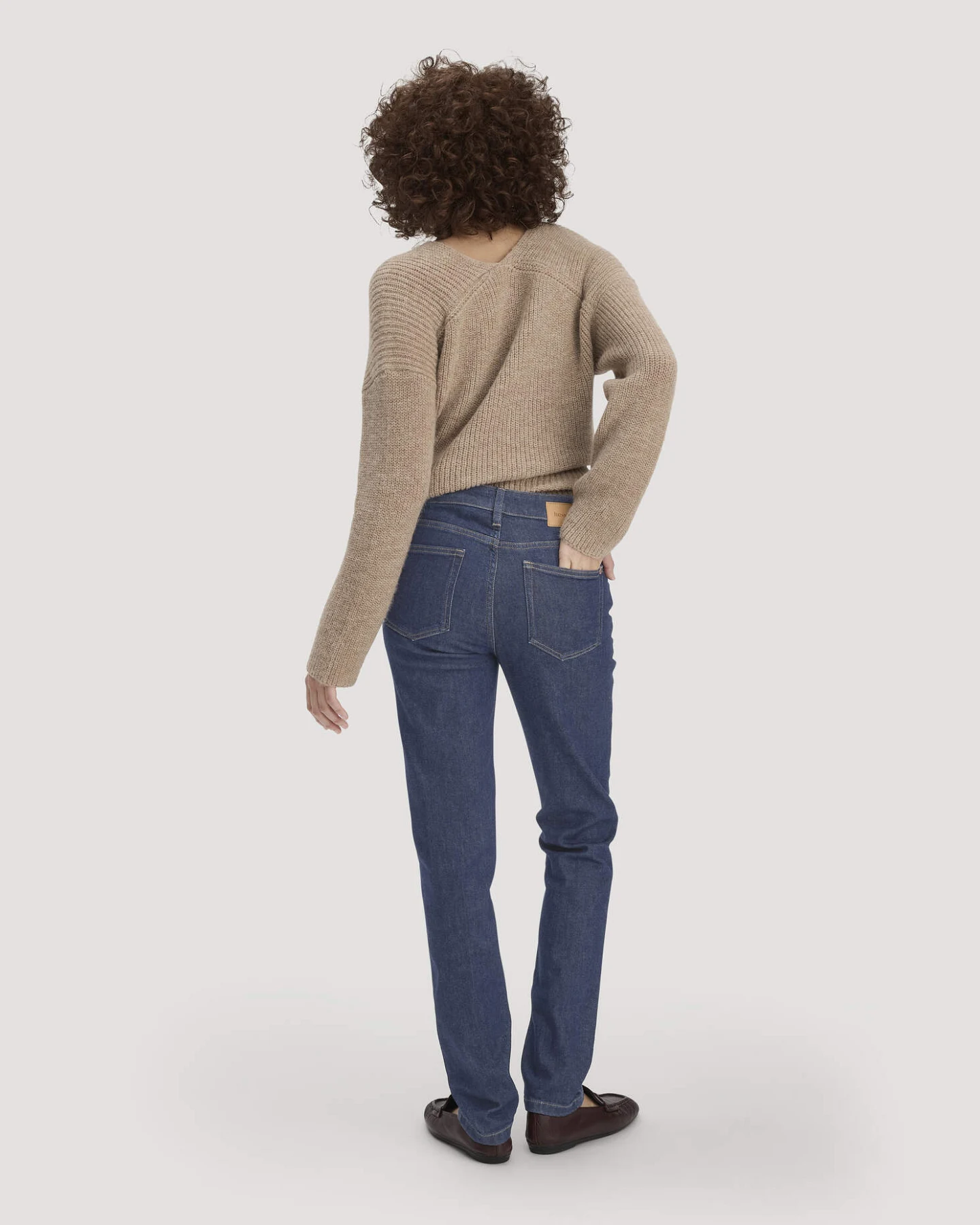 hessnatur Damen Jeans LEA Mid Rise Slim aus Bio-Denim - blau - Größe 25/30 – Ansicht 2