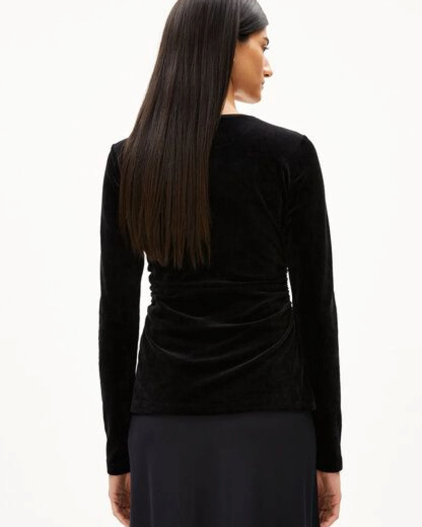 ARMEDANGELS ADAAJA LORA VELVET Damen Longsleeve aus Bio-Baumwoll Mix – Ansicht 2