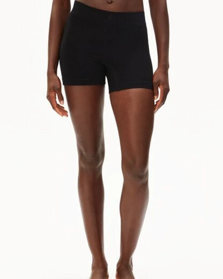 Produktseite: ARMEDANGELS SHORTAA SEAMAALA Damen Shortie aus TENCEL Lyocell Mix