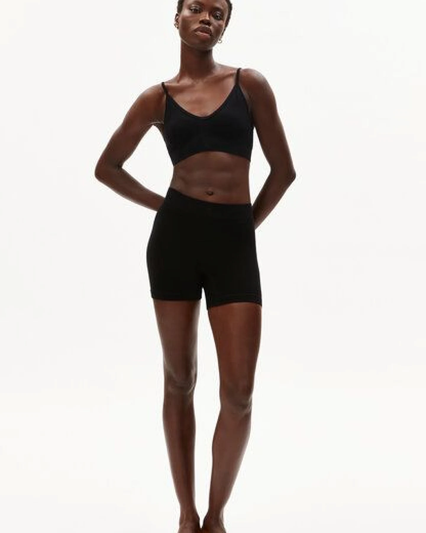 ARMEDANGELS SHORTAA SEAMAALA Damen Shortie aus TENCEL Lyocell Mix – Ansicht 4