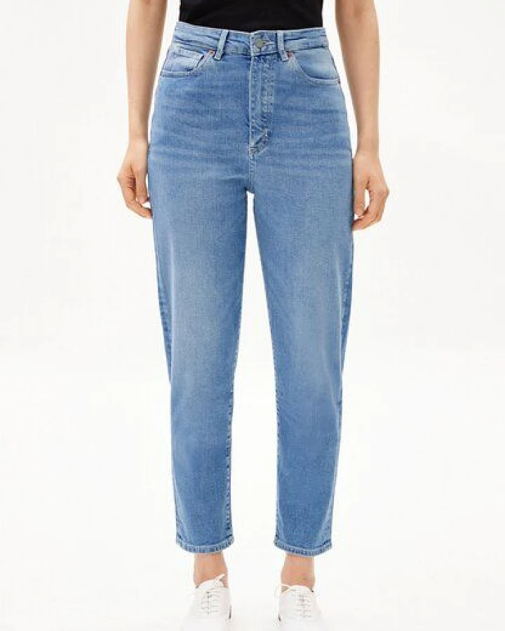 ARMEDANGELS MAIRAA Damen Mom Jeans recycelter Baumwoll Mix Comfort Stretch