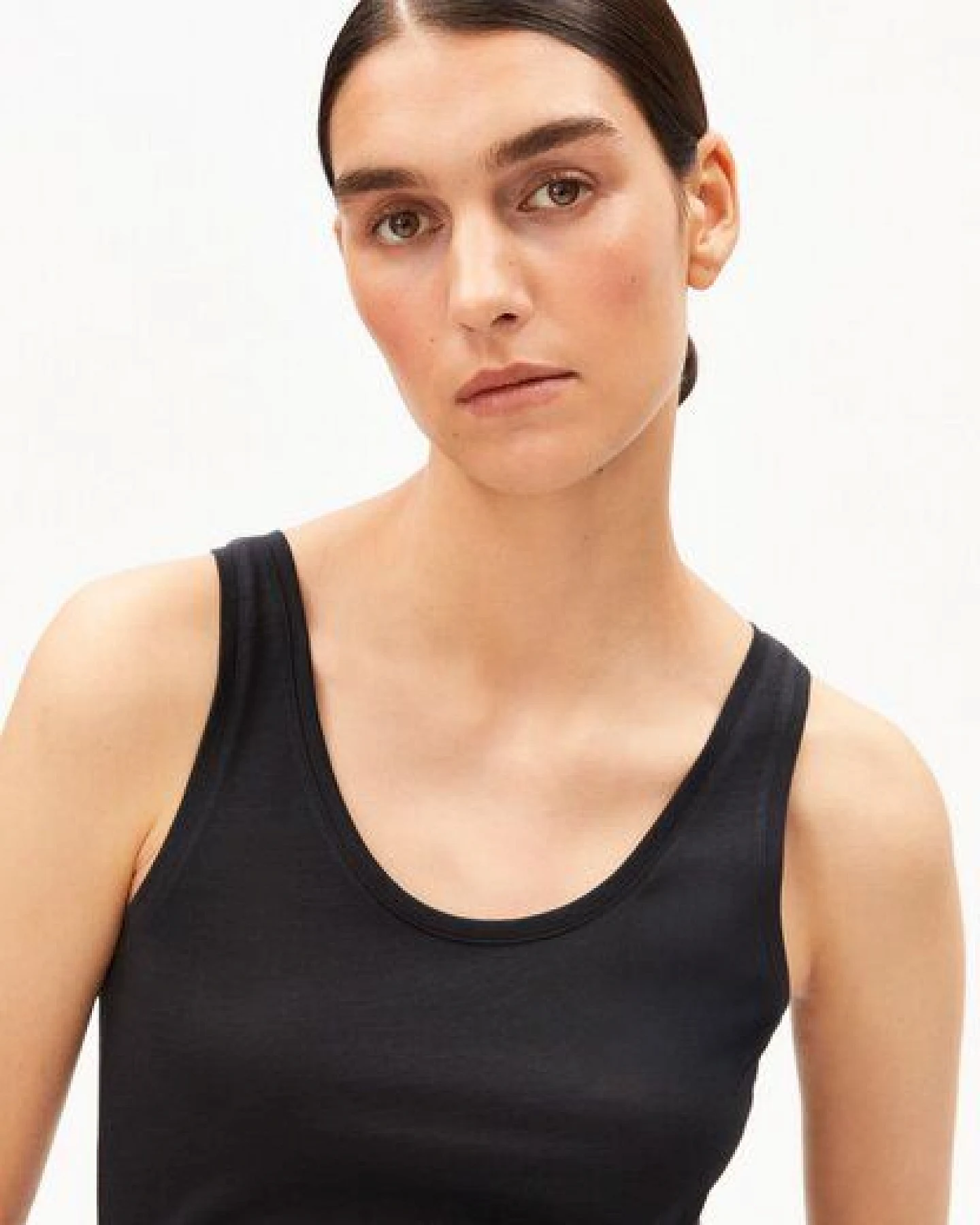 ARMEDANGELS SINGLE JERSEY Damen Top aus Bio-Baumwolle – Ansicht 3