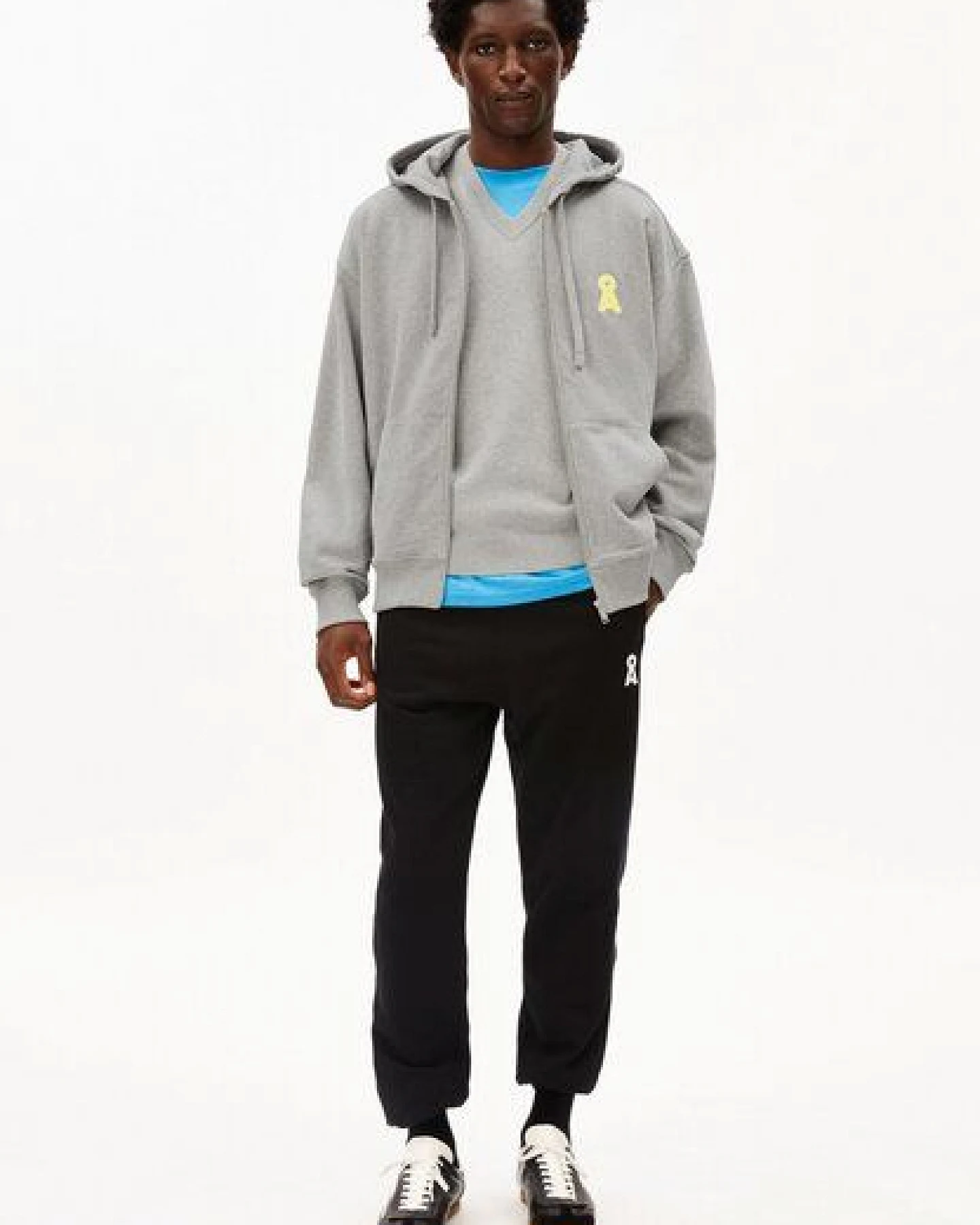 ARMEDANGELS ICONIC Å SAROMIAAN Herren Sweatjacke aus Bio-Baumwolle – Ansicht 4
