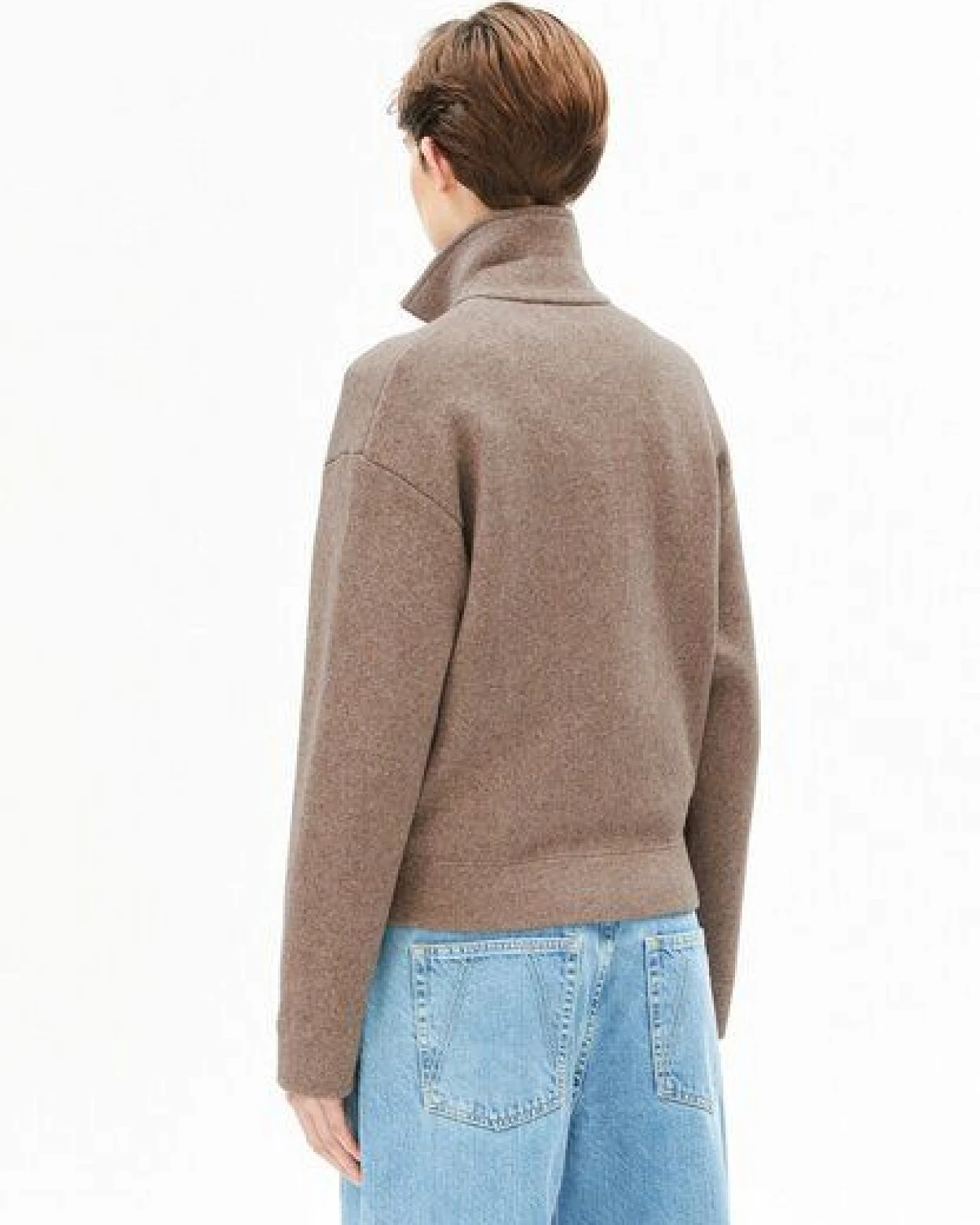 ARMEDANGELS SHORT KNIT Damen Strickjacke aus Bio-Woll Mix – Ansicht 2