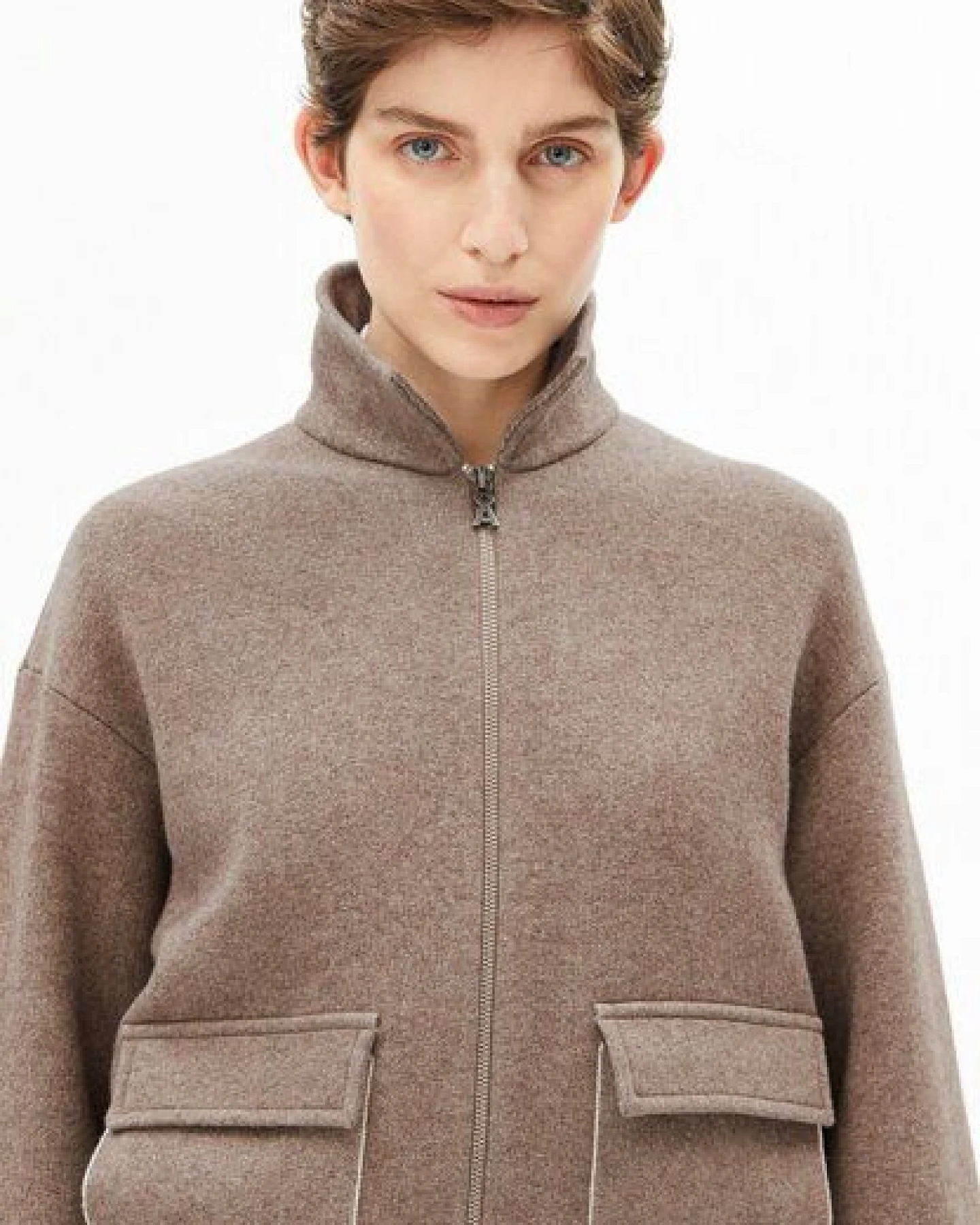 ARMEDANGELS SHORT KNIT Damen Strickjacke aus Bio-Woll Mix – Ansicht 3