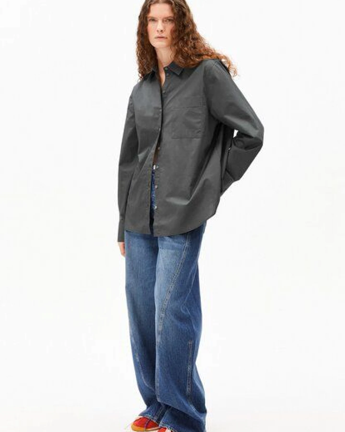 ARMEDANGELS LOOSE POPLIN Damen Bluse aus Bio-Baumwolle – Ansicht 4