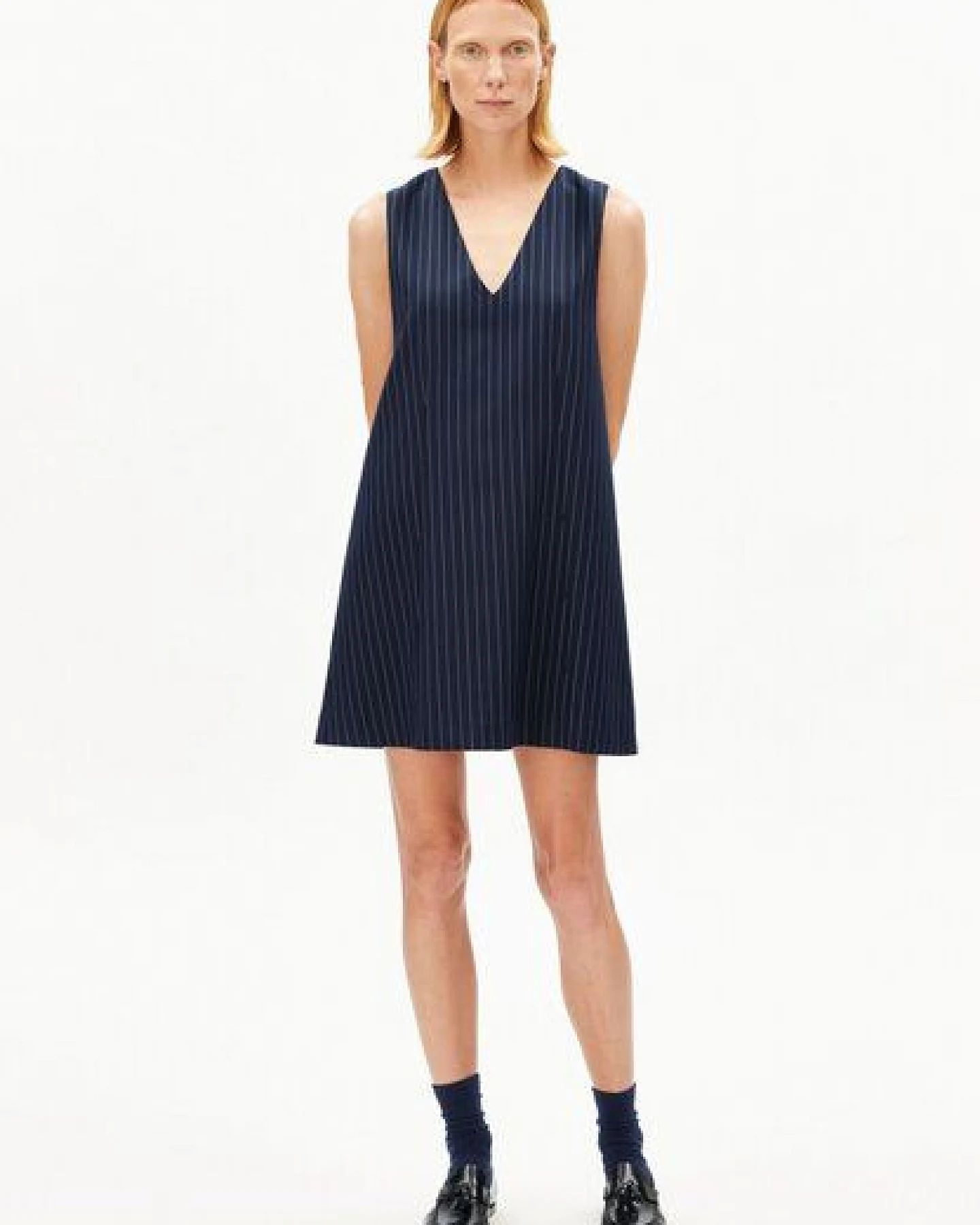 ARMEDANGELS PINSTRIPE PINAAFO Damen Webkleid aus TENCEL Lyocell Mix – Ansicht 4