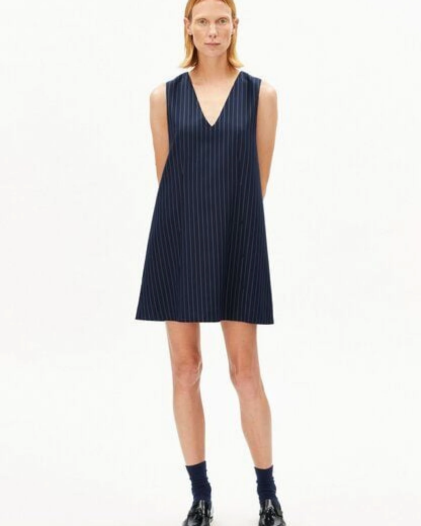 ARMEDANGELS PINSTRIPE PINAAFO Damen Webkleid aus TENCEL Lyocell Mix – Ansicht 4