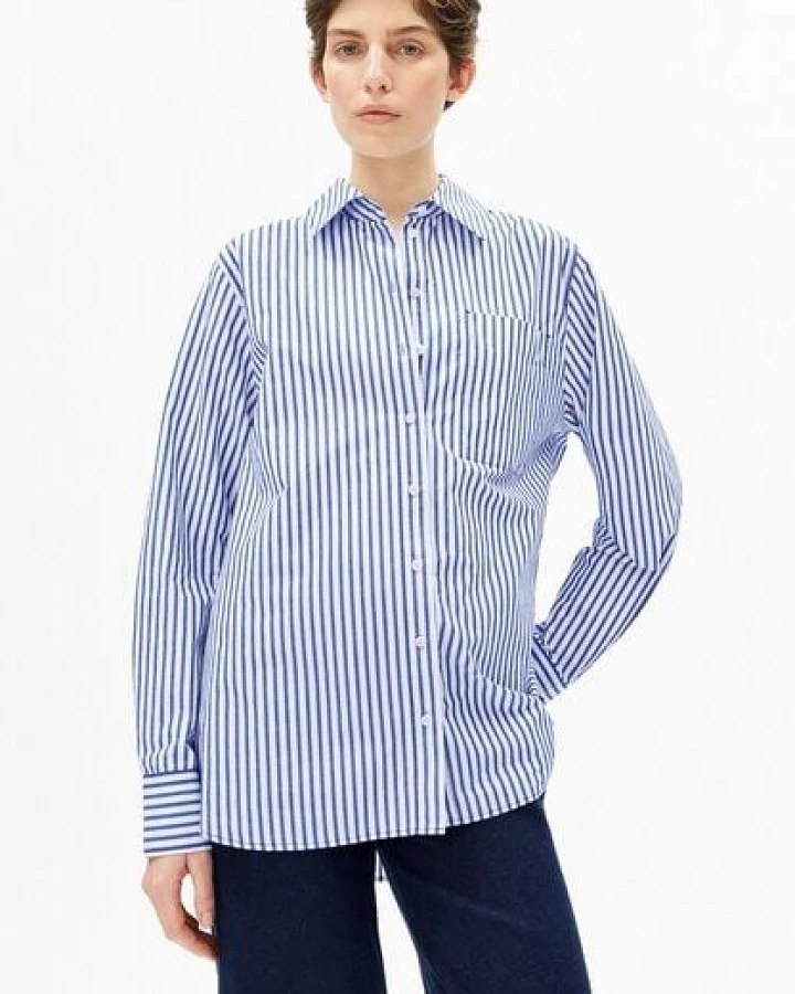 White-Dynamo Blue