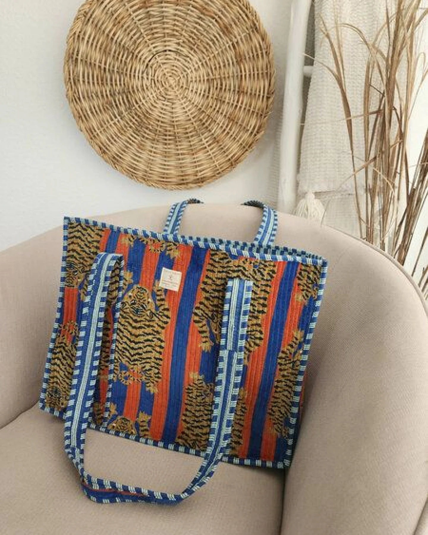 Haus of Namaste Wendbare Tasche aus Baumwollsamt – Ansicht 3