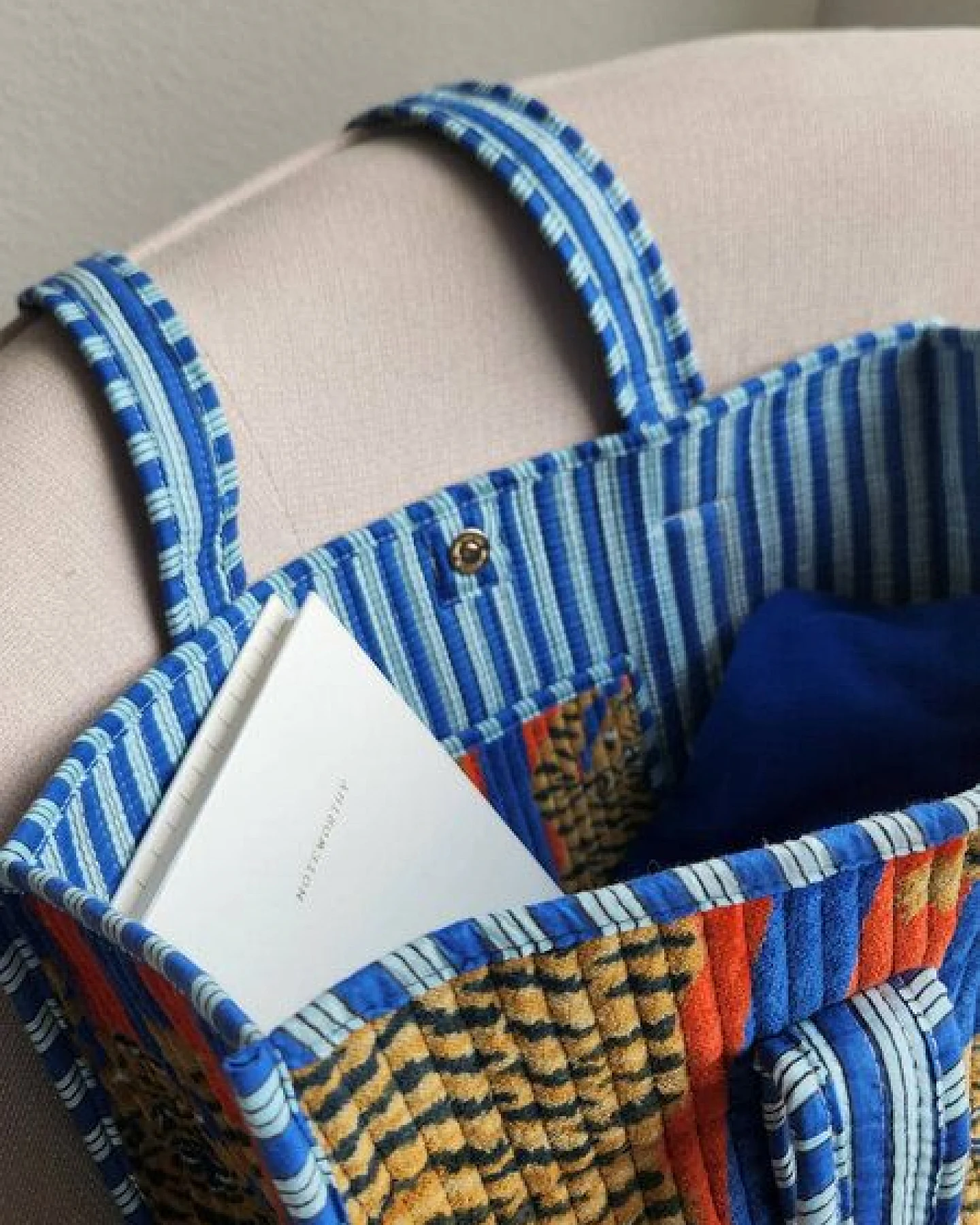 Haus of Namaste Wendbare Tasche aus Baumwollsamt – Ansicht 4
