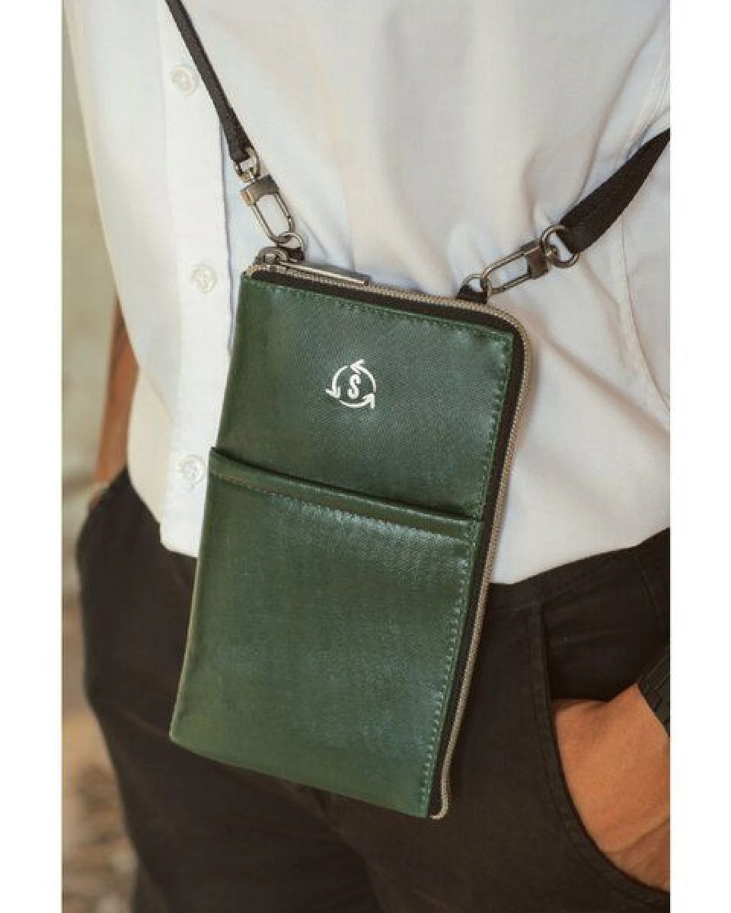 Smateria IKI Mate Handy-Tasche – Ansicht 2