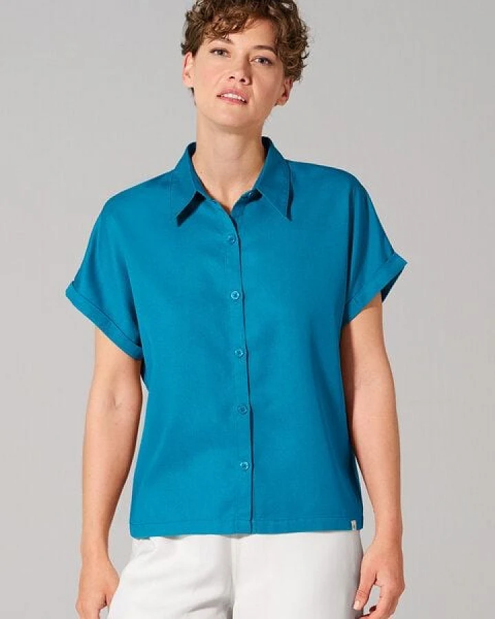 Blau