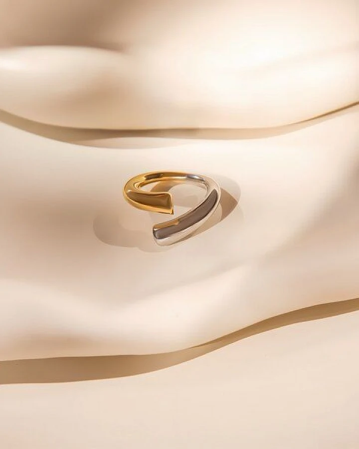 ELEKTROPULLI Größenverstellbarer Gold Silber SPIRAL Ring