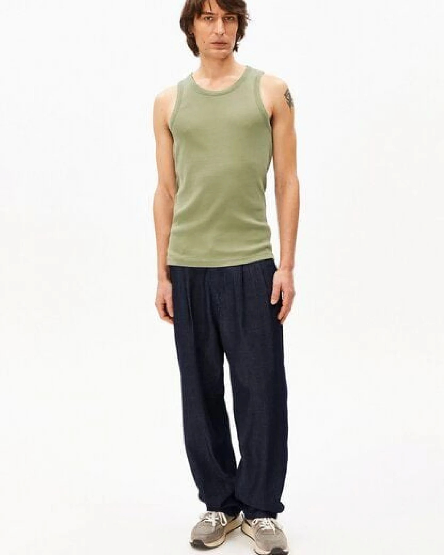 ARMEDANGELS GMT DYE Herren Ripp-Top aus Bio-Baumwoll Mix – Ansicht 4