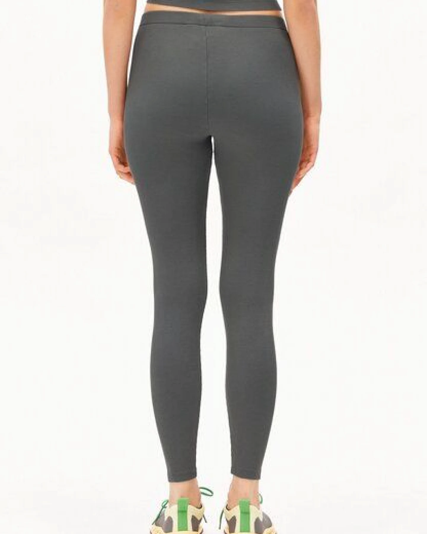 ARMEDANGELS GMT DYE RIB Damen Ripp-Leggings aus Bio-Baumwoll Mix – Ansicht 2