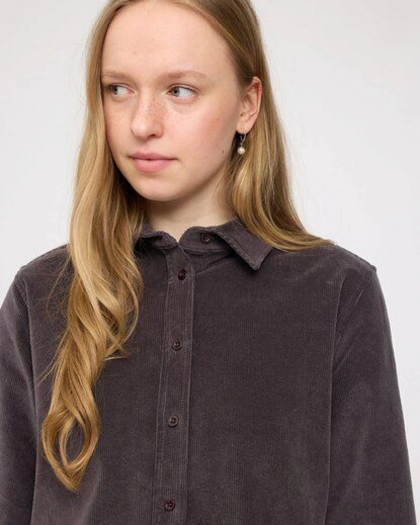 Mazine Corduroy Shirt aus Bio-Baumwolle – Ansicht 2