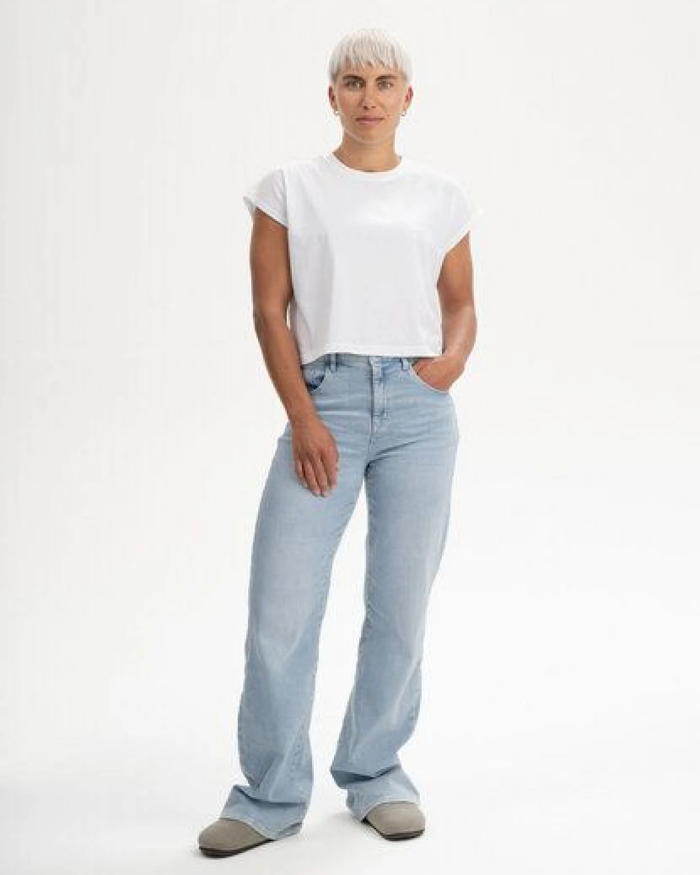 Cropped T-Shirt Style BHAMINI – Ansicht 3