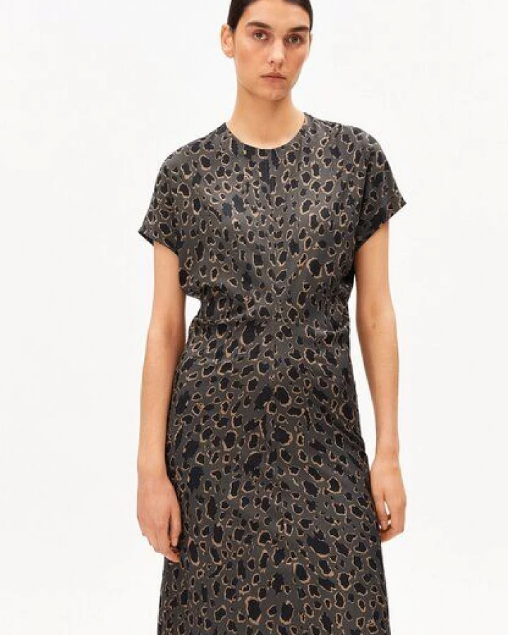 ARMEDANGELS LEO BAT WING Damen Webkleid aus LENZING ECOVERO Viskose Mix