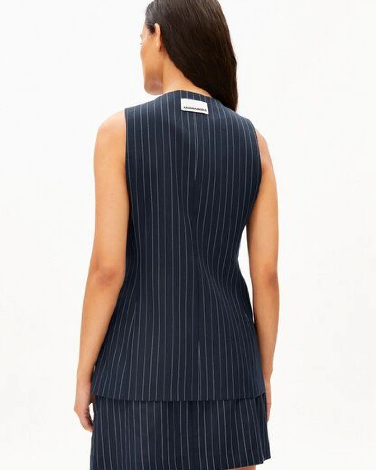 ARMEDANGELS LONG PINSTRIPE Damen Weste aus TENCEL Lyocell Mix – Ansicht 2