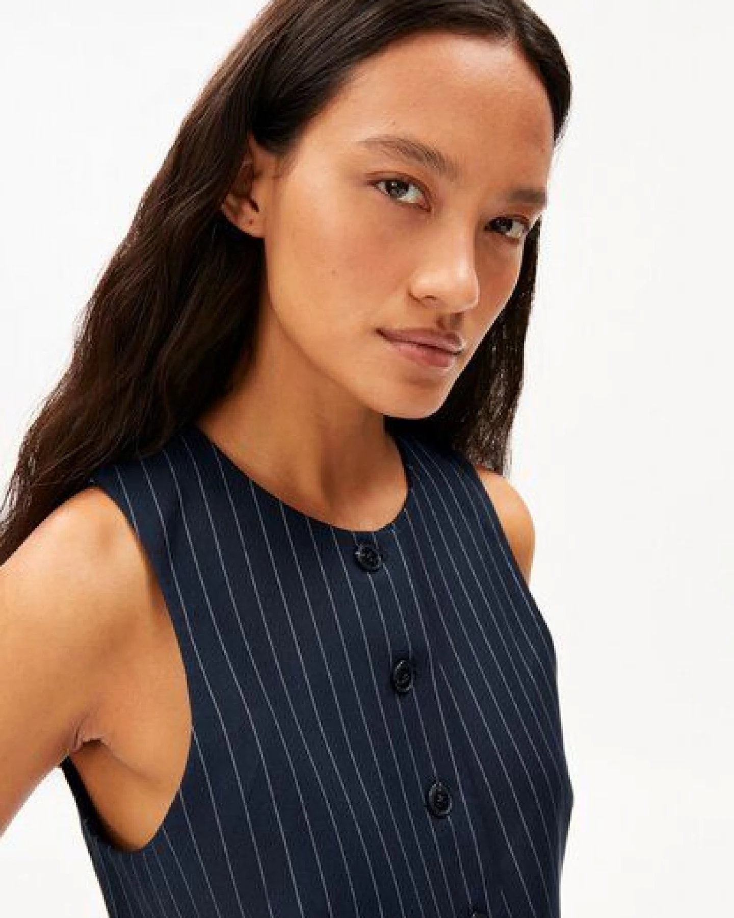 ARMEDANGELS LONG PINSTRIPE Damen Weste aus TENCEL Lyocell Mix – Ansicht 3
