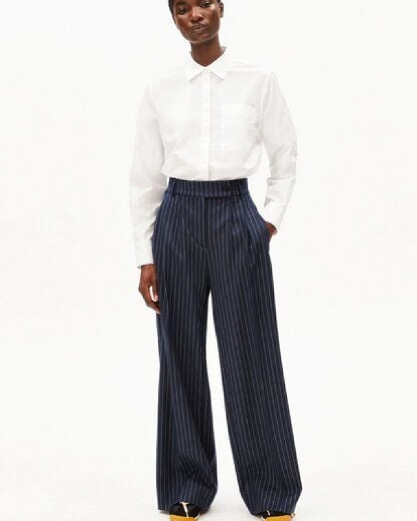 ARMEDANGELS PINSTRIPE KAAYUA Damen Webhose aus TENCEL Lyocell Mix – Ansicht 4