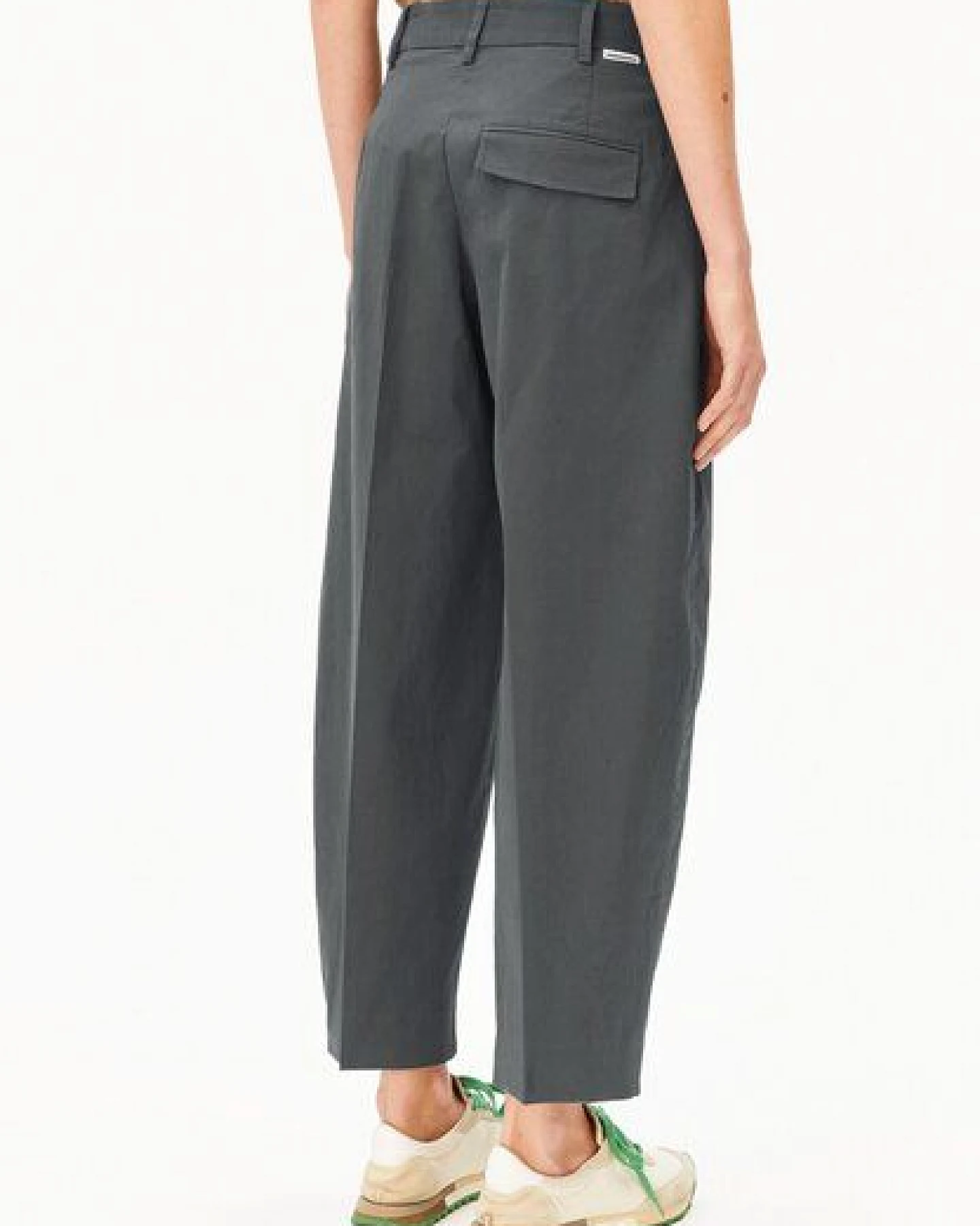 ARMEDANGELS BARREL TWILL Damen Webhose aus Bio-Baumwoll Mix – Ansicht 2