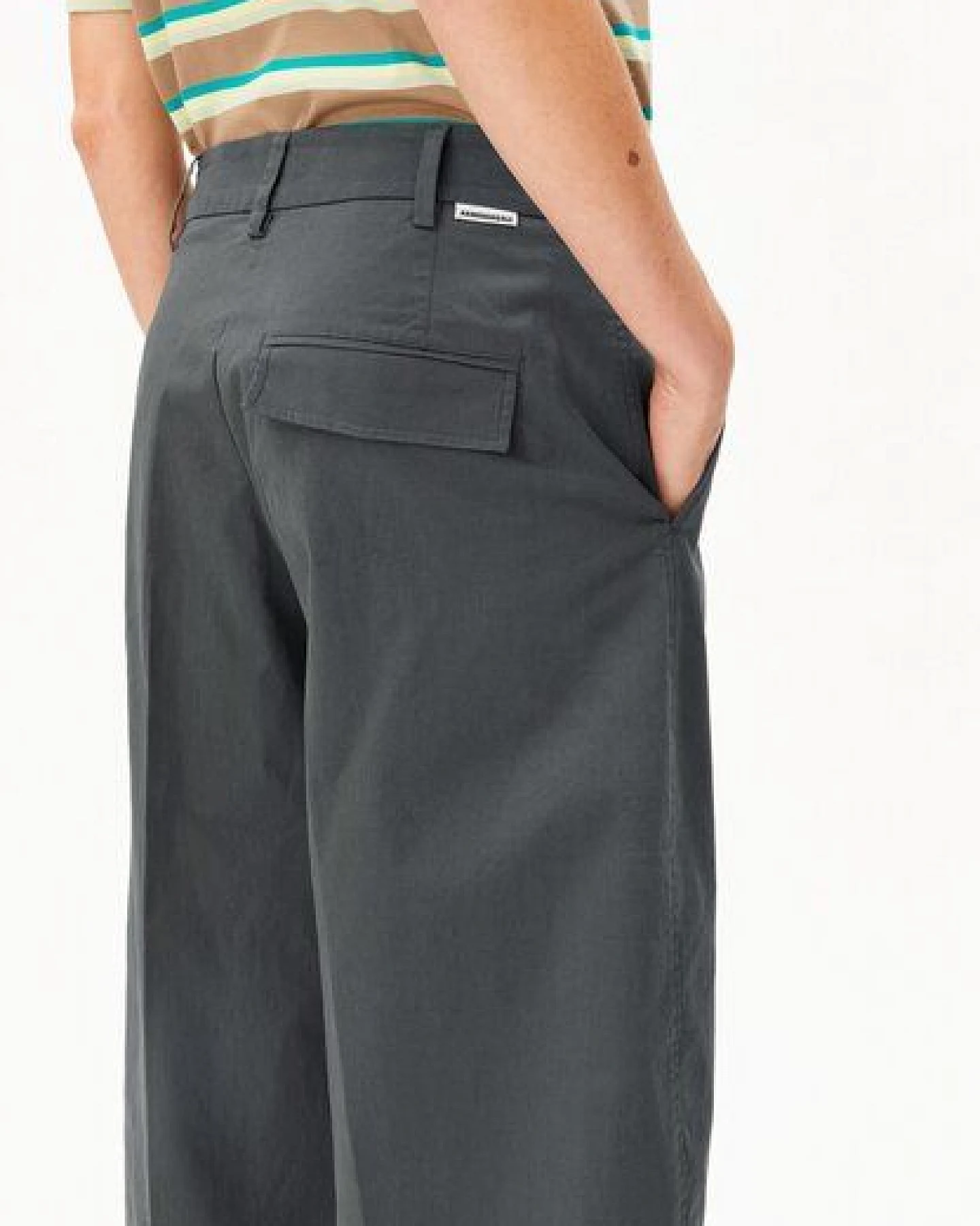 ARMEDANGELS BARREL TWILL Damen Webhose aus Bio-Baumwoll Mix – Ansicht 3