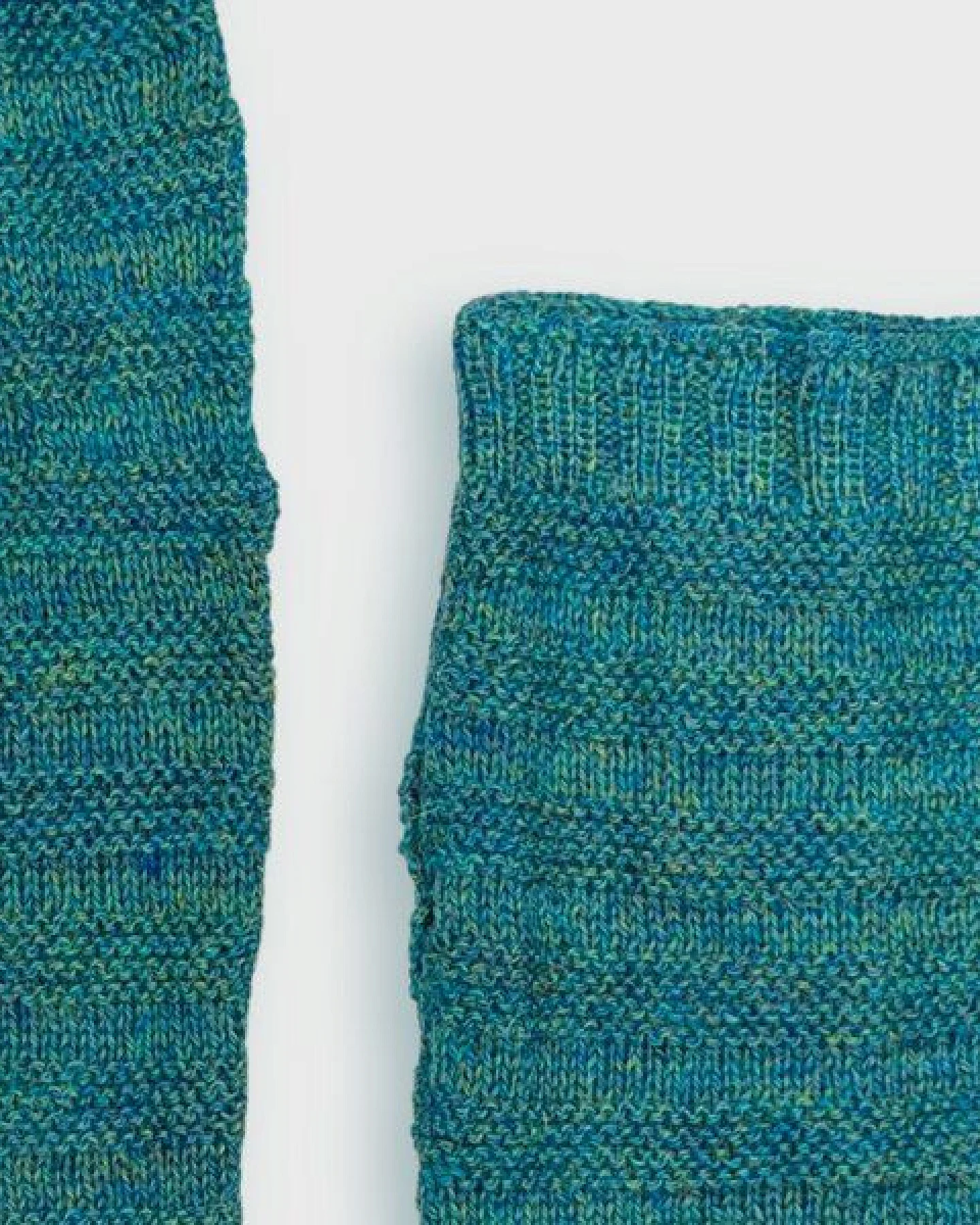 De Colores Pulswärmer mit Daumenloch Querrippe Alpaka – Ansicht 2