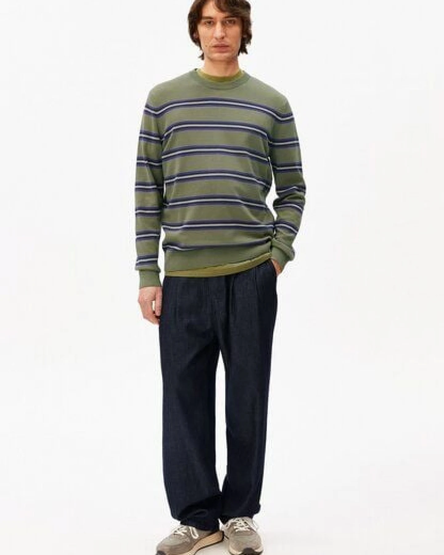 ARMEDANGELS LOUKAA FINE STRIPE Herren Pullover aus Bio-Baumwolle – Ansicht 4