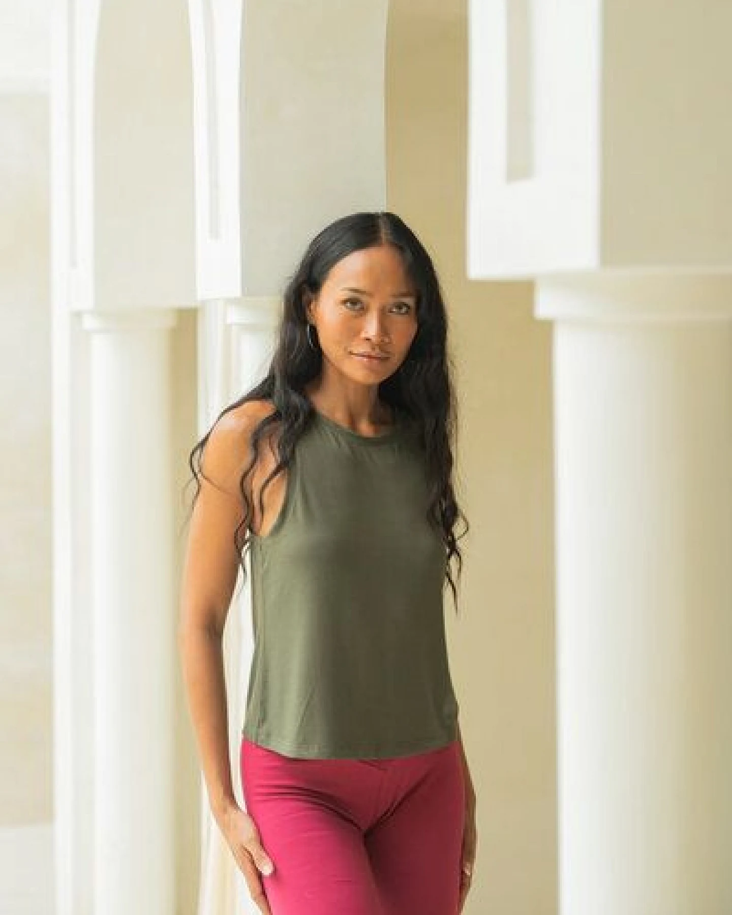 YogiLiebe Lakshmi Shirt aus Modal – weich wie Seide & handgenäht in der Ortenau – Ansicht 4