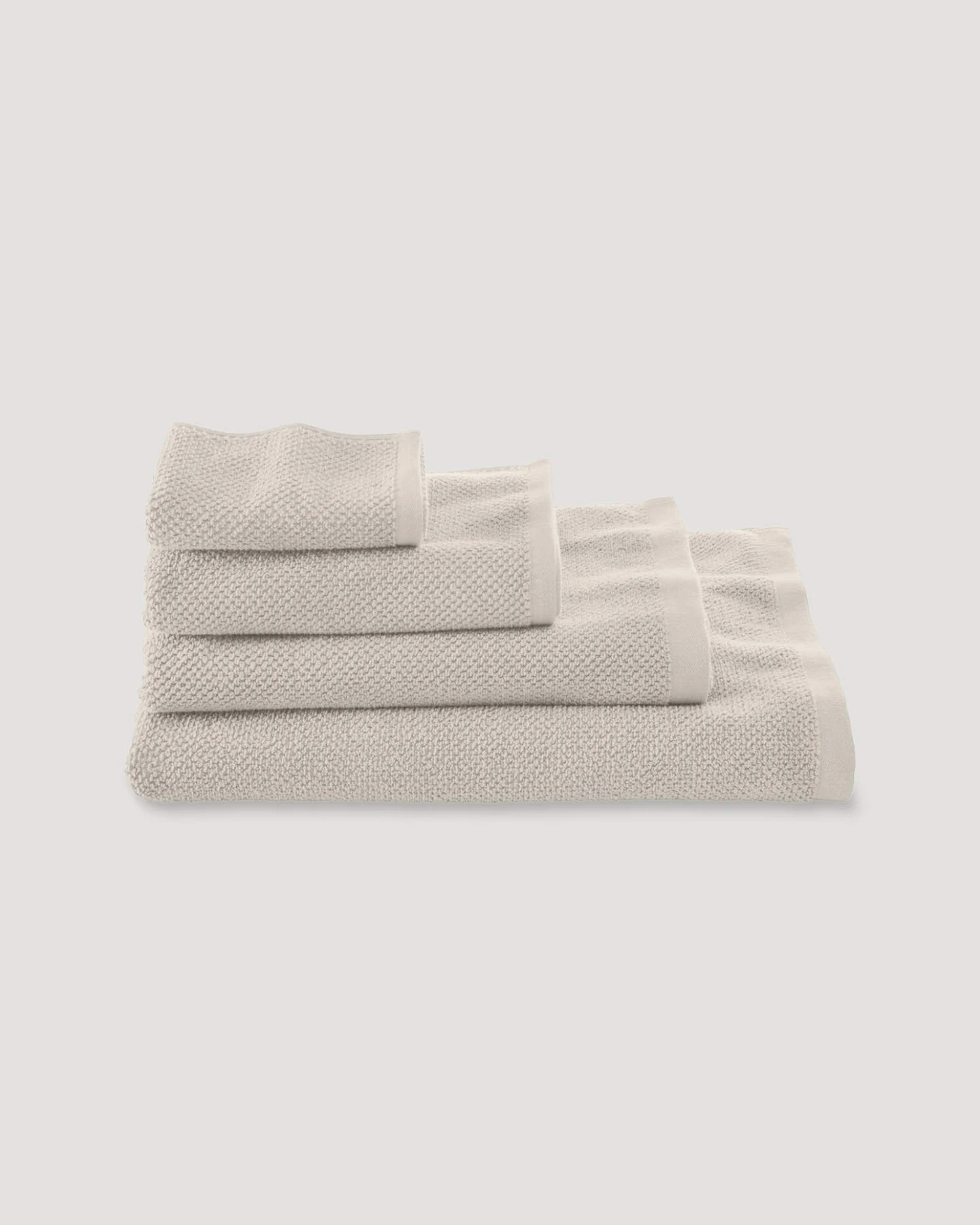 hessnatur Frottier-Handtuch mit Struktur aus Bio-Baumwolle - beige - Größe 100x180 cm – Ansicht 2