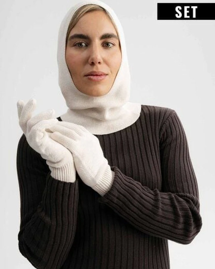MELA Bundle Feinstrick Balaklava CHARVI + Strick Handschuhe RISHI
